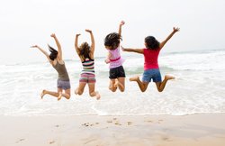 गर्मियों में बाहर निकलने का है प्लान तो इन बातों का रखें खास ख्याल