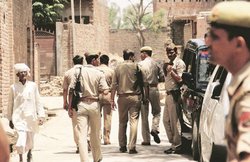 राजस्थान: धार्मिक स्थलों को लेकर सांप्रदायिक संघर्ष, चार इलाकों में पुलिस ने लगाया बेमियादी कर्फ्यू