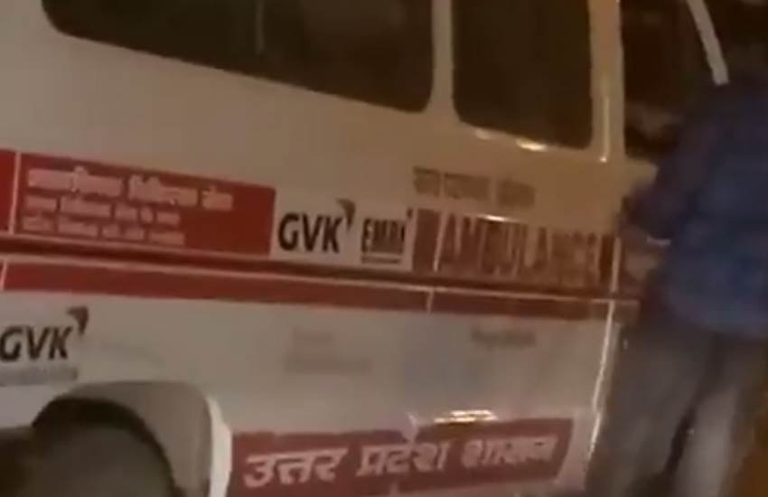 तस्वीर का इस्तेमाल वायरल हो रहे वीडियो से किया गया है।