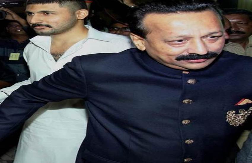 कांग्रेस के पूर्व विधायक बाबा सिद्दीकी कांग्रेस के पूर्व विधायक बाबा सिद्दीकी