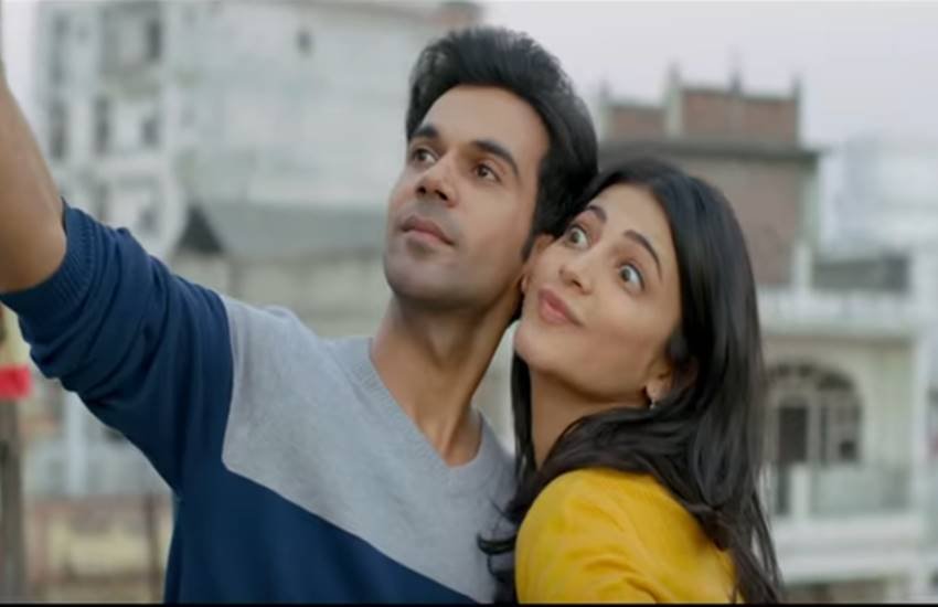 Behen Hogi Teri Review: फिल्म में लीड एक्टर्स की एक्टिंग की बात करें तो राजकुमार राव ने एक फिर साबित कर दिया है कि वह एक बेहतरीन कलाकार हैं। Behen Hogi Teri Review: फिल्म में लीड एक्टर्स की एक्टिंग की बात करें तो राजकुमार राव ने एक फिर साबित कर दिया है कि वह एक बेहतरीन कलाकार हैं।