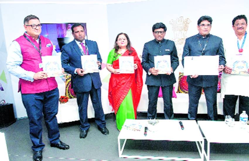  थेनंडाल स्टूडियोज ने इस बार फिल्म बाजार का आधिकारिक रात्रिभोज आयोजित करके बड़ी पहल की है जिसे काफी महत्वपूर्ण माना जा रहा है।