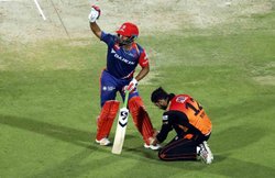 IPL 2017: बल्‍ले से धमाल के बाद मैदान पर युवी के अंदाज ने जीता लोगों का दिल