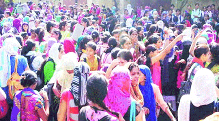 राजनीतिः महिला शिक्षा में रोड़े राजनीतिः महिला शिक्षा में रोड़े