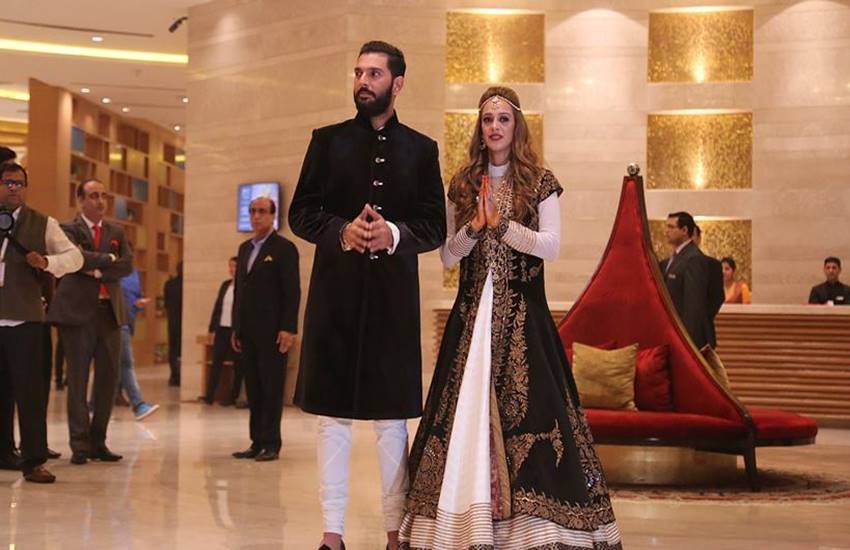 cricketers, cricketers wife, crickters wives, indian crickters, girlfriend, mayanti langer, indian crickters wife images, wife images, pics of cricketers wife