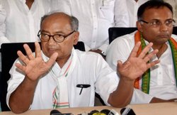 पाक तानाशाह जिया उल हक से मोदी सरकार की तुलना, कांग्रेस नेता बोले- फैलाया जा रहा धार्मिक आतंक!
