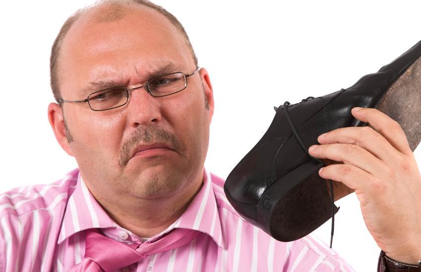 Tips for Healthy Summer Feet, Summer Foot Care Tips, tips on how to take care of feet, foot care tips, foot care tips, Summer foot care tips, skin care tips, Tips for Healthy Summer Feet in hindi, Summer Foot Care Tips in hindi, tips on how to take care of feet in hindi, Foot odor, smelly feet. feet odor, smeel form feet, smell from socks, rid off smell, how to, how to rid off smell, health news, health tips, health news in hindi jansatta"