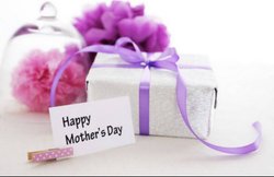 मदर्स डे गिफ्ट: मां के लिए करना चाहते हैं कुछ खास, तो ये गिफ्ट आइडिया करेंगे आपकी मदद