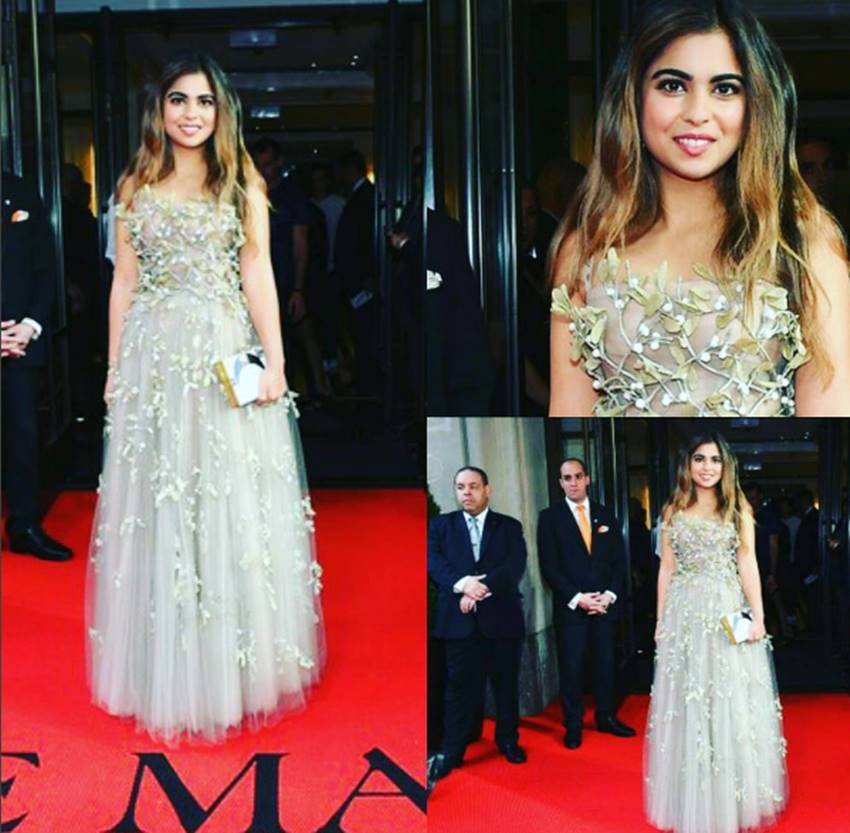 Mukesh Ambani, Neeta Ambani, Isha Ambani, Priyanka Chopra, Deepika Padukone