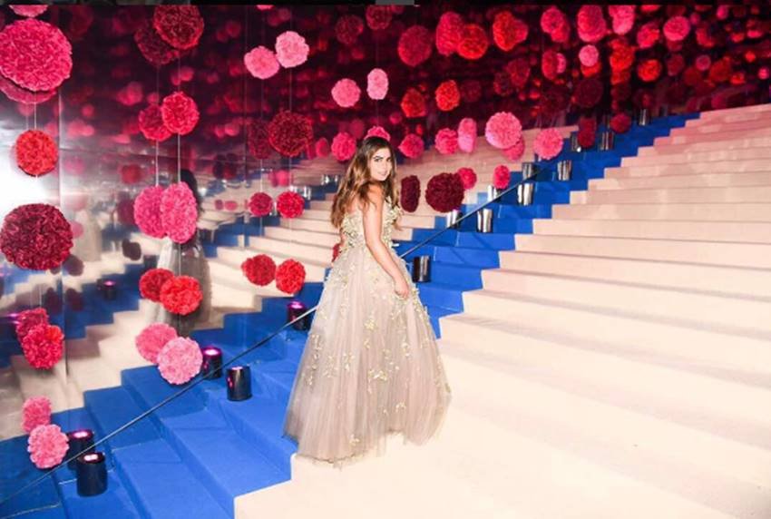 Mukesh Ambani, Neeta Ambani, Isha Ambani, Priyanka Chopra, Deepika Padukone