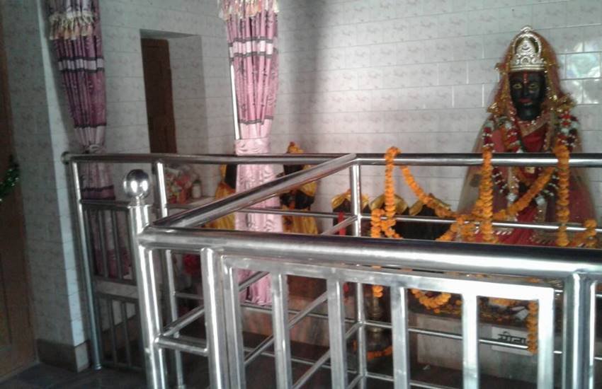 सीता के जन्मोत्सव 'जानकी नवमी' को भगवान राम के जन्मोत्सव 'रामनवमी' की तरह धूमधाम से मनाने की मांग उठने लगी है।