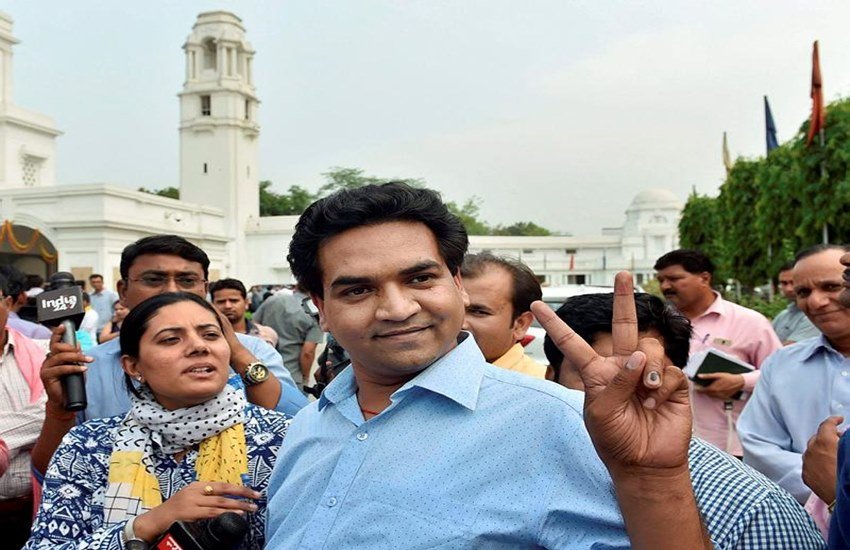 दिल्ली सरकार से बर्खास्त मंत्री कपिल मिश्रा। (फोटो-PTI)