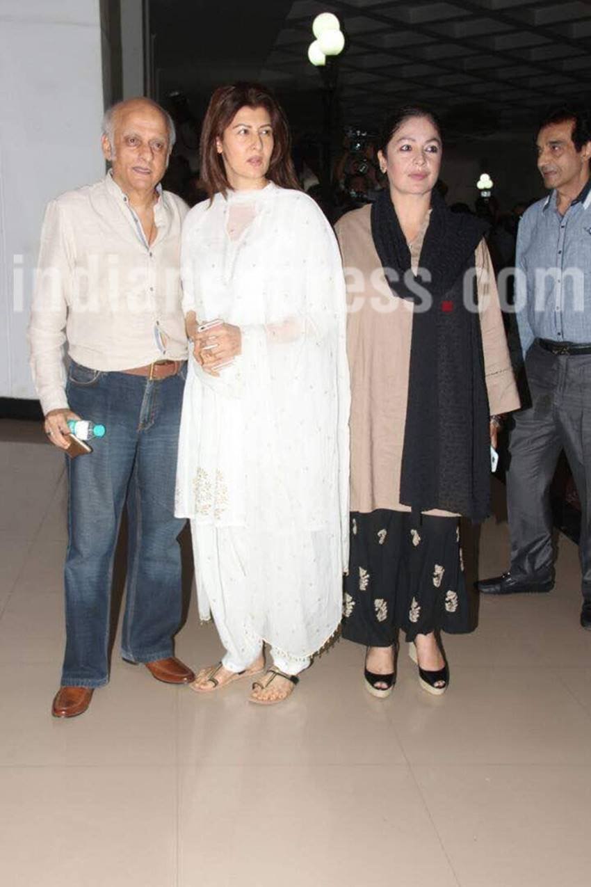 Vinod Khanna, Amitabh bachchan, Aamir Khan, Shah Rukh khan, Sangeeta Bijlani, Hrithik Roshan