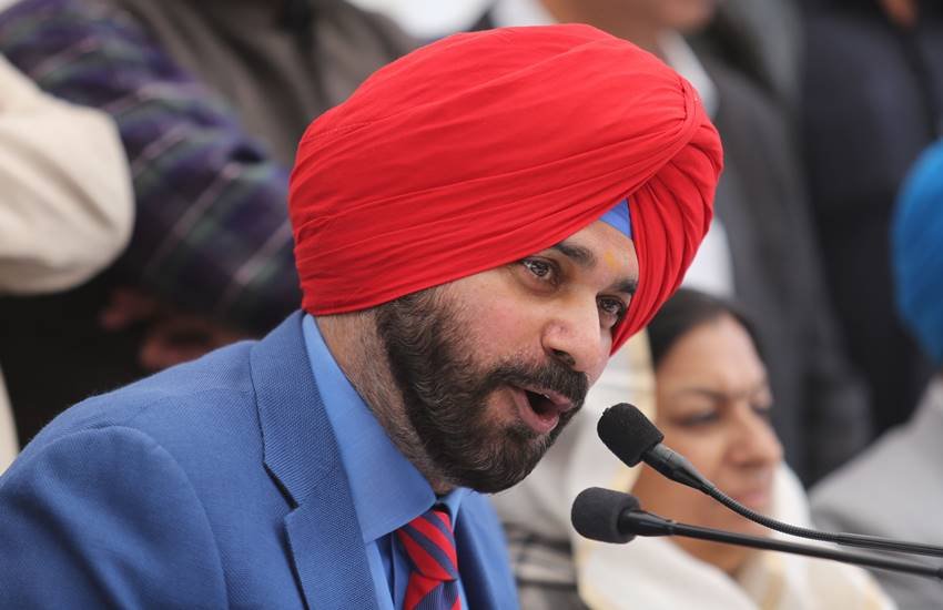 पंजाब के कैबिनेट मंत्री नवजोत सिंह सिद्धू की फाइल फोटो। (फोटो सोर्स: पीटीआई)