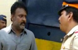 जेल में बंद विधायक रमेश कदम ने पुलिसवालों को दी मां-बहन की गालियां, वायरल हो गया वीडियो