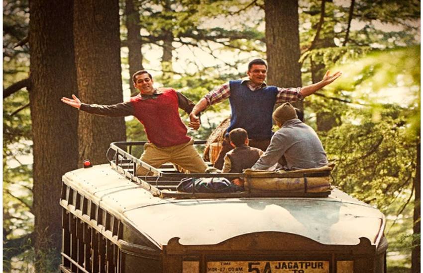 सलमान खान की फिल्म ट्यूबलाइट का चौथा टीजर पोस्टर रिलीज, नजर आई दोनों भाइयों की जोड़ी सलमान खान की फिल्म ट्यूबलाइट का चौथा टीजर पोस्टर रिलीज, नजर आई दोनों भाइयों की जोड़ी