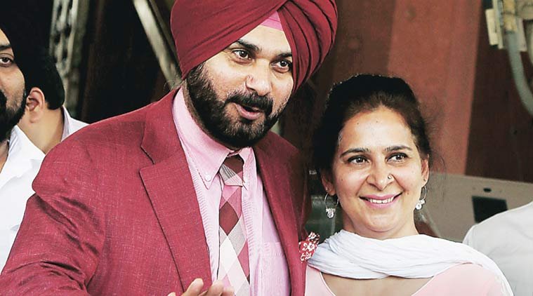 Babul Supriyo, Rachna Sharma marriage, Rachna Sharma marriage, Narendra Modi minister, Navjot Kaur Sidhu,Navjot Sidhu, Caste-religion, Caste-religion marriage, divorces, love marriage, love marriage of leaders, जाति-धर्म, नेताओं, सुब्रमण्यम स्वामी, भारतीय जनता पार्टी, बाबुल सुप्रियो, .यूपी के पूर्व मुख्यमंत्री अखिलेश यादव , अखिलेश यादव , भाजपा नेता शाहनवाज हुसैन, पूर्व केंद्रीय मंत्री राजेश पायलट, नवजोत सिंह सिद्धू ने नवजोत कौर