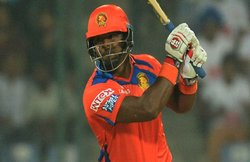 GL vs KXIP : ड्वेन स्मिथ के दम पर गुजरात लायंस ने किंग्स इलेवन पंजाब को 6 विकेट से दी मात