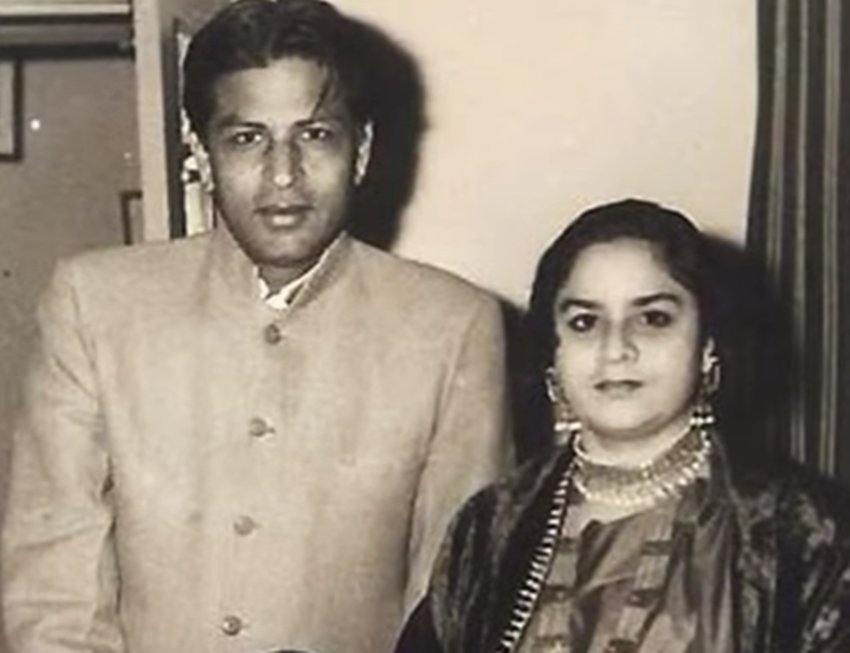 shahrukh khan, king of romance, romantic hero, shahrukh, deewana, kuch kuch hota hai, shahrukh khan biography, gauri khan, abram khan, suhana khan, GAURI KHAN, Aryan Khan, Parents Shah Rukh Khan, Gauri Khan pakistan, shah Rukh Khan's daughter Suhana Khan, mannat, dubai house ho shahrukh khan, bollywood filns, bolllywood news, bollywood hindi news, bollywood filmy gyan, bollywood entertainment news