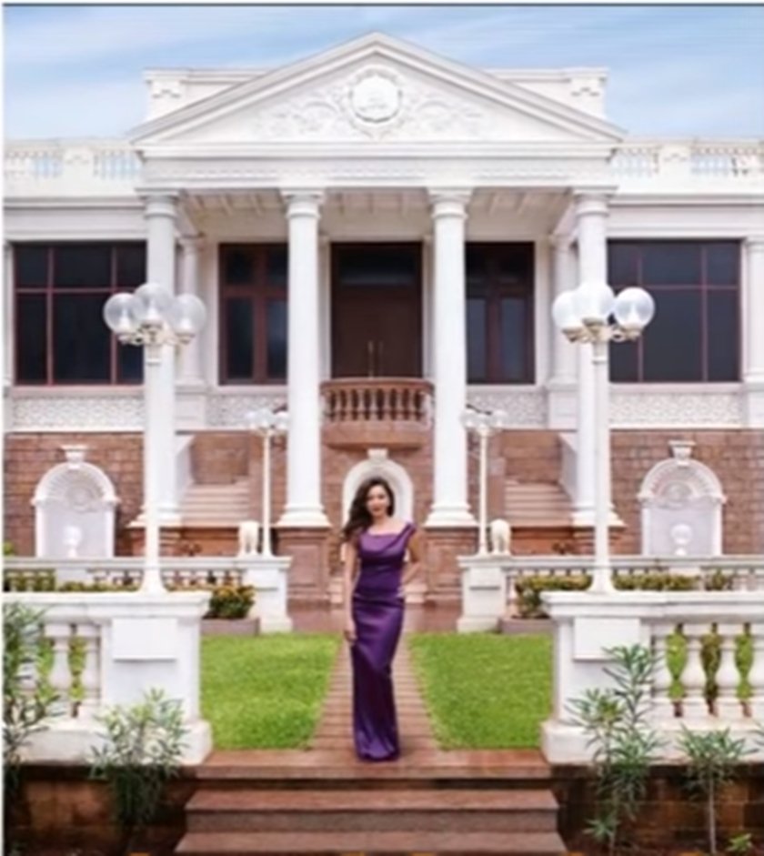 shahrukh khan, king of romance, romantic hero, shahrukh, deewana, kuch kuch hota hai, shahrukh khan biography, gauri khan, abram khan, suhana khan, GAURI KHAN, Aryan Khan, Parents Shah Rukh Khan, Gauri Khan pakistan, shah Rukh Khan's daughter Suhana Khan, mannat, dubai house ho shahrukh khan, bollywood filns, bolllywood news, bollywood hindi news, bollywood filmy gyan, bollywood entertainment news