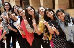 RBSE 10th Result 2017: रिजल्ट घोषित, छात्रों ने मारी बाजी, 79.01 फीसदी बच्चे हुए पास