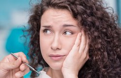 मसूड़ों में खून आने की ये हो सकती हैं वजह