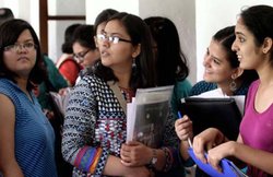 दिल्ली विश्वविद्यालय 20 की जगह 23 जून को जारी करेगा पहली कट-ऑफ लिस्ट