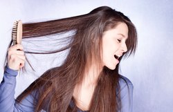 आपकी डाइट में छुपा है बालों की ग्रोथ का राज, ये टिप्स अपनाएंगे तो नहीं गिरेंगे बाल