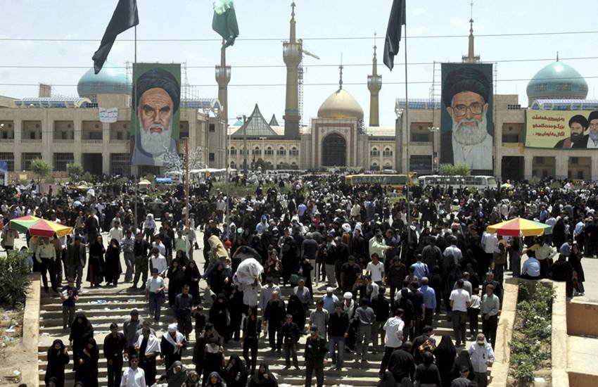 ran parliament attack, Khomeini shrine shooting, iran shooting, iran parliament shooting, world news, ईरान हमला, आईएस, इस्‍लामिक स्‍टेट