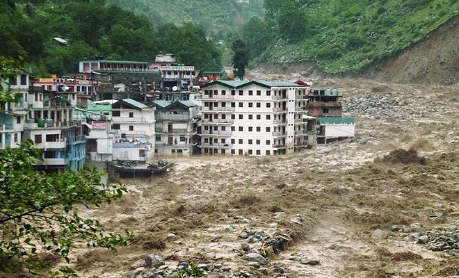 उत्तराखंड में बादल फटने से अफरातफरी