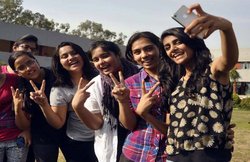 Maharashtra SSC Result 2017 Declared: 91 फीसदी लड़कियां हुईं पास, 48 हजार से अधिक उम्मीदवारों के 90 फीसदी से अधिक अंक