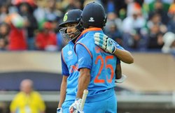 भारत-पाकिस्तान मैच को लेकर सोशल मीडिया पर वायरल हो रहे हैं ये फनी वीडियो, क्या आपने देखे?
