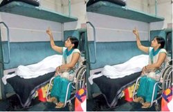 सुरेश प्रभु की ट्रेन में अंतरराष्ट्रीय पैरा ओलंपिक खिलाड़ी से मजाक, 90 फीसदी विकलांग होने के बाद भी दी गई अपर बर्थ