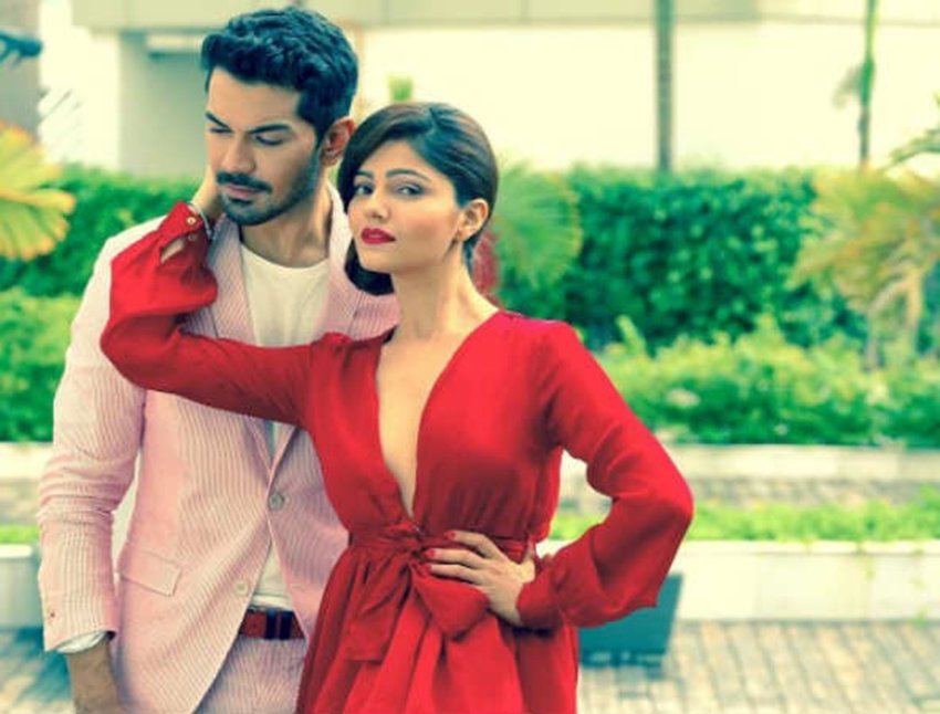 TV Actors living in Live In, Tv Actors Line in Life, TV Actors Personal Life, Karan Kundra and VJ Anushka, Sharad Malhotra and Pooja Bisht, Hina Khan and Rocky Jaiswal, Rubina Dilaik and Abhinav Shukla, Aasha Negi and Ritvik Dhanjani, Raj Arora and Pooja Gaur, Shivangi and Mohsin Khan, Ankita Lokhande and Sushant Singh Rajput, Jeniffer Winget and Shahbaz Alam, Bollywood News in Hindi, Entertainment News in Hindi