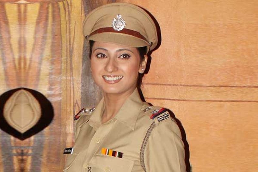 TV Actress Committed Suicide, TV Stars Committed Suicide, Female TV Stars Committed Suicide, TV Actors Died in Young Age, TV Actressess Died in Young Age, Bollywood News in Hindi, Entertainment News in Hindi