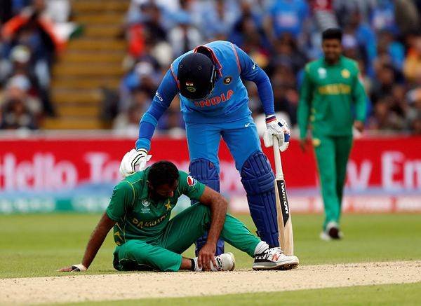 Wahab Riaz, Injured, Yuvraj Singh, ICC Champions Trophy 2017, India vs Pakistan, match, india, pakistan, india vs pakistan, cricket score, क्रिकेट, लाइव क्रिकेट स्कोर, क्रिकेट लाइव मैच, क्रिकेट मैच आज, live cricket score, live score, cricket score, live india vs pakistan, ind vs pak live, ind vs pak, live ind vs pak, india vs pakistan champions trophy 2017, india vs pakistan champions trophy, ind vs pak champions trophy 2017, india vs pakistan live match, india vs pakistan live odi, Pak vs Ind ODI, ind vs pak champions trophy, ind vs pak 2017, cricket score updates