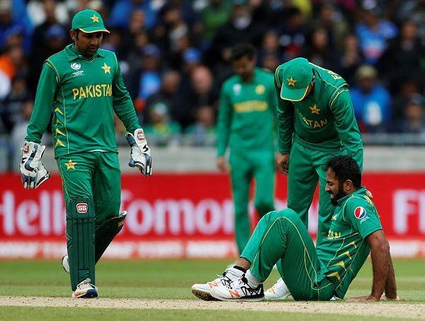Wahab Riaz, Injured, Yuvraj Singh, ICC Champions Trophy 2017, India vs Pakistan, match, india, pakistan, india vs pakistan, cricket score, क्रिकेट, लाइव क्रिकेट स्कोर, क्रिकेट लाइव मैच, क्रिकेट मैच आज, live cricket score, live score, cricket score, live india vs pakistan, ind vs pak live, ind vs pak, live ind vs pak, india vs pakistan champions trophy 2017, india vs pakistan champions trophy, ind vs pak champions trophy 2017, india vs pakistan live match, india vs pakistan live odi, Pak vs Ind ODI, ind vs pak champions trophy, ind vs pak 2017, cricket score updates