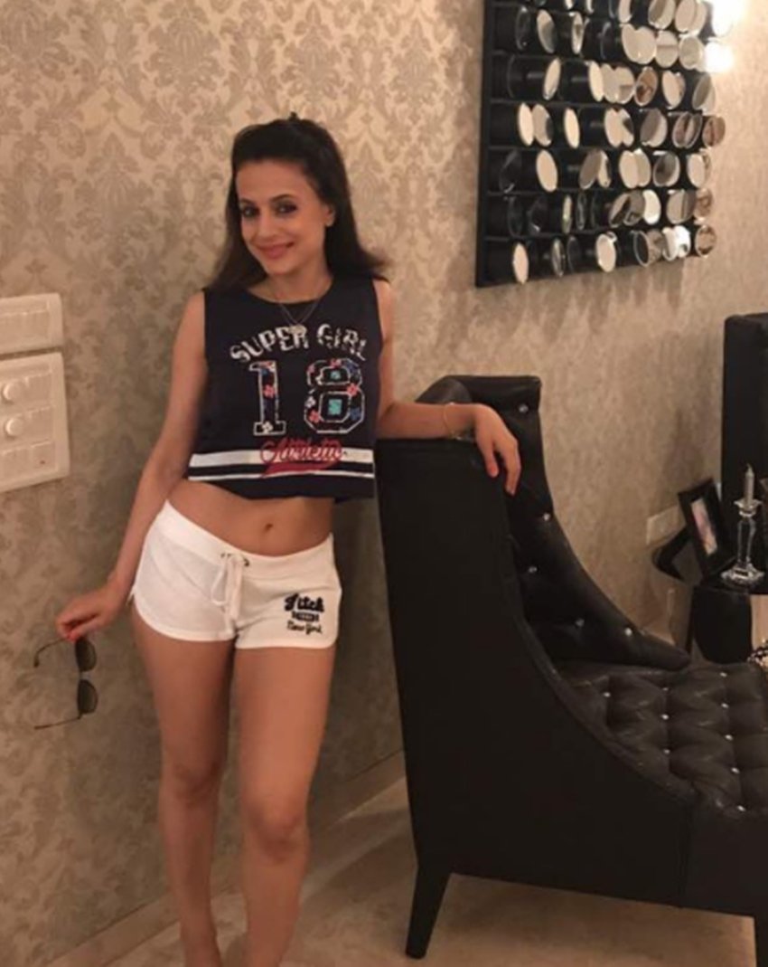 amisha patel, amisha patel latest photos, amisha patel photoshoot, amisha patel Summer Photoshoot