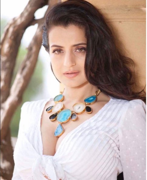 amisha patel, bollywood actress amisha patel, amisha patel photos, amisha patel latest photos, amisha patel Hot photos