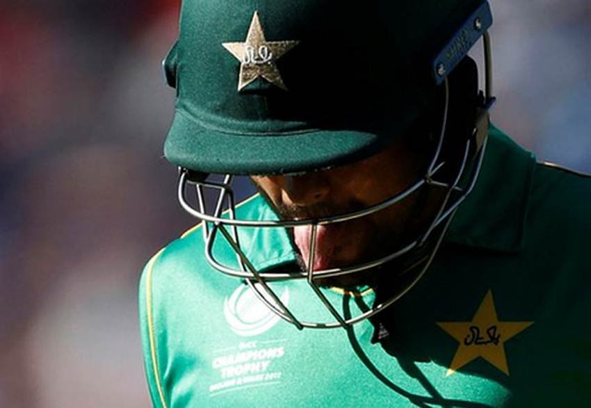 Wahab Riaz, Injured, Yuvraj Singh, ICC Champions Trophy 2017, India vs Pakistan, match, india, pakistan, india vs pakistan, cricket score, क्रिकेट, लाइव क्रिकेट स्कोर, क्रिकेट लाइव मैच, क्रिकेट मैच आज, live cricket score, live score, cricket score, live india vs pakistan, ind vs pak live, ind vs pak, live ind vs pak, india vs pakistan champions trophy 2017, india vs pakistan champions trophy, ind vs pak champions trophy 2017, india vs pakistan live match, india vs pakistan live odi, Pak vs Ind ODI, ind vs pak champions trophy, ind vs pak 2017, cricket score updates