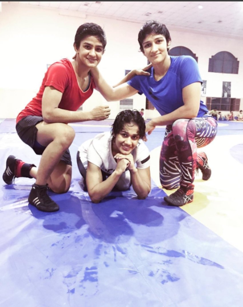 babita phogat, Geeta Phogat, Ritu phogat, sangeeta Phogat, Phogat Sisters, freestyle wrestler sister, wrestler Siters, Phogat Wrestler Sister, Phogat Sisters Photos