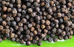 लाल मिर्च की जगह, काली मिर्च का करें इस्तेमाल, कई बीमारियों से मिलेगी निजात