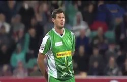 VIDEO: जब बल्लेबाज ने महज 1 गेंद पर 20 रन बना बॉलर की कर दी थी हालत खराब