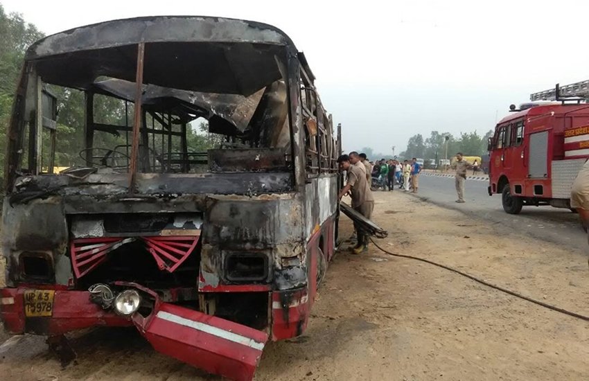 collision between truck and a bus