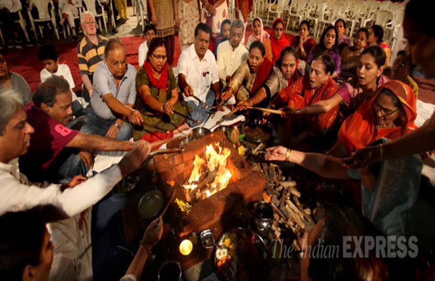 hawaan, hawan, pronounce swah, what is story behind pronounce swah, hawan story, स्वाहा, ज्योतिषियों, हवन का उच्चारण, स्वाहा का उच्चारहण