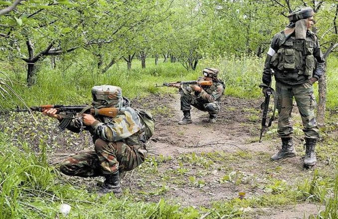 राइफल को टेस्ट में फेल करने पर सरकारी कंपनी ने सेना को लिया आड़े हाथ, कहा- बहुत बढ़िया चलती है