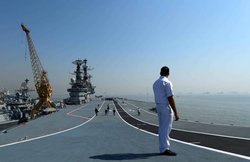Indian Navy में कई पदों पर भर्ती, जानिए- अप्लाई करने के लिए क्या चाहिए योग्यता