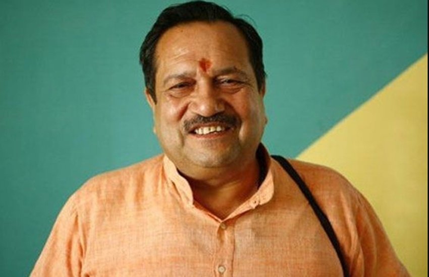 वैलेंटाइन डे भारत में व्यावसाय बन गया है जिसे देश में त्योहार का दर्जा दे दिया गया है। (Photo Source: PTI)