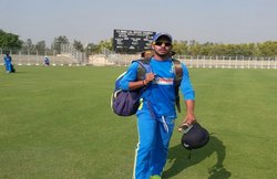 क्रिकेटर मनोज तिवारी ने पाकिस्तानी विकेट कीपर रह चुके राशीद लतीफ की जमकर लगाई क्लास