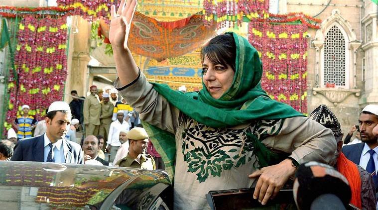 Eid, Eid 2017, Srinagar, Kashmir, Jammu Kashmir, Mehbooba Mufti, Stone Pelter, Kashmir Violence, Jansatta, Kashmir News"